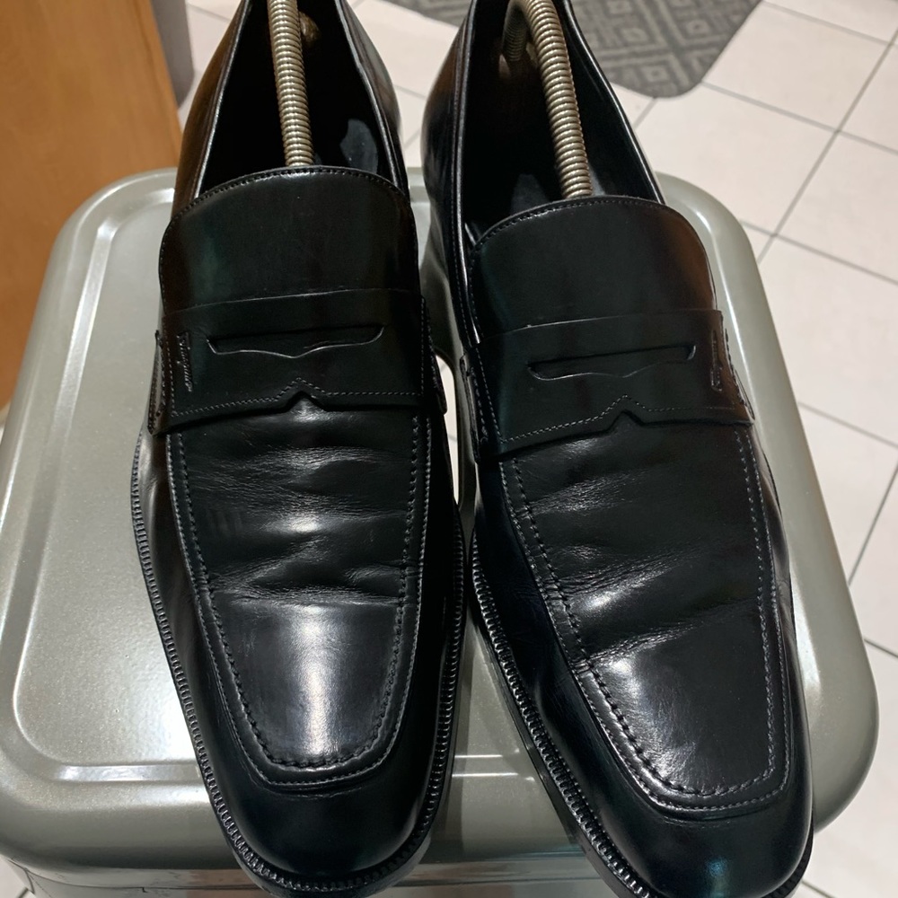 Salvatorre Ferragamo 10 1/2 EE Black Loafers